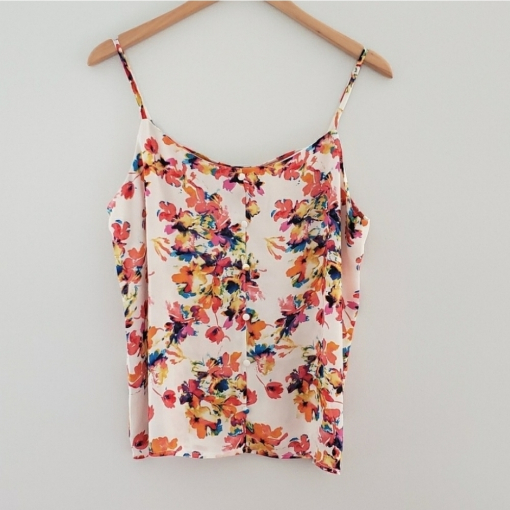 W5 tank top flowy white floral design large